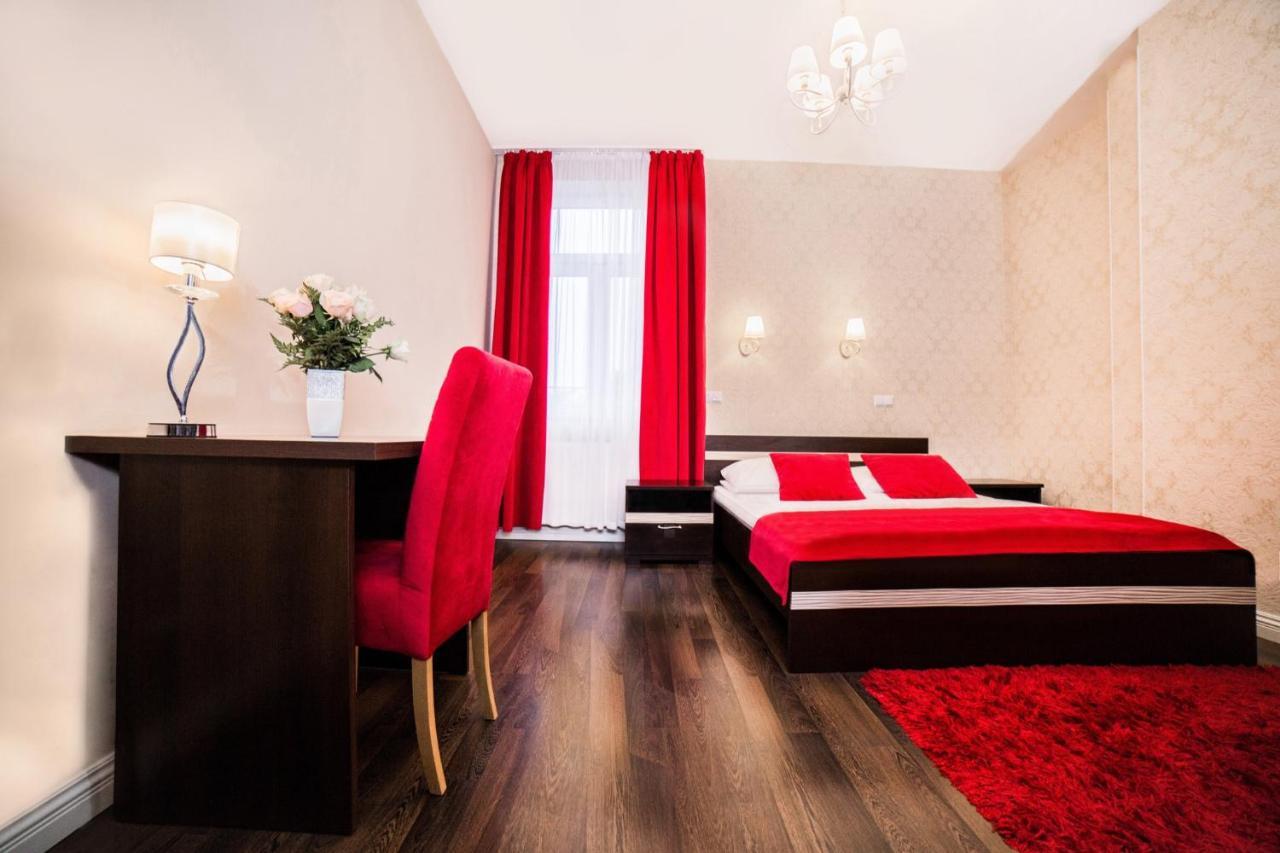 Dwor Olimp Hotel Stalowa Wola Exterior photo