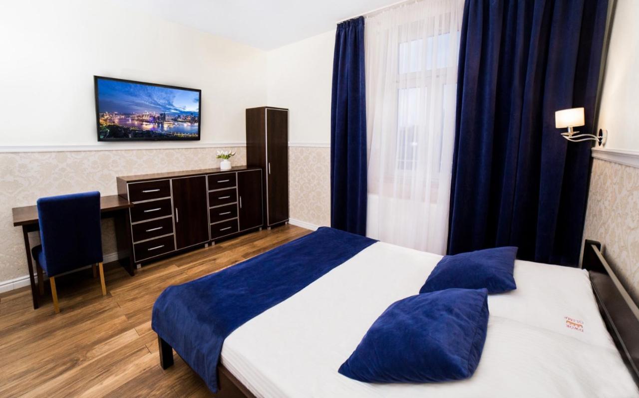 Dwor Olimp Hotel Stalowa Wola Exterior photo